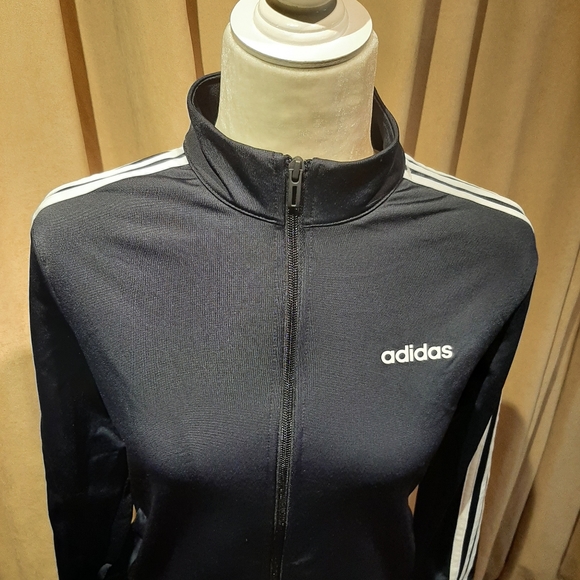 Adidas jacket - Picture 5 of 9